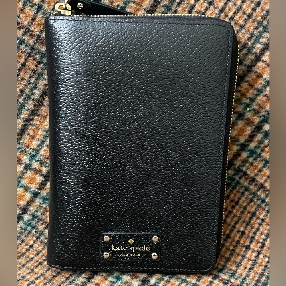 kate spade ♠️ Black Wellesley Planner Agenda